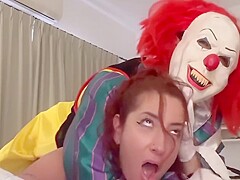 Sexo Duro, Penny Wise And Tetas Grandes - Peniswise The Fucking Clown Terrifies Curvy Latina Babe