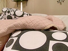 Smoking hot MILF enjoys oral sex before being screwed rough