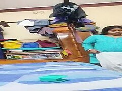 Desi Mature Aunty Secretly Recorded While Changing Dress Viral 02 Clips