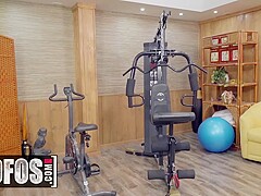 MOFOS Dont Break Me Alex Legend Ember Snow Little Fitness Freak