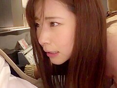 キュートなふんわり巨乳美女が彼の前で他人棒抜き差しオマンコ丸見えの寝取られエッチ