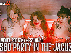 Lesbo Party In The Jacuzzi