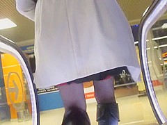 Black leather boots and red tops stockings escalator upskirt