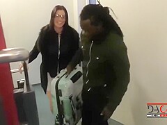 Lucky Help With The Suitcase With Da Cada