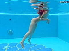 Lizi Vogue In Underwater Classic Porn