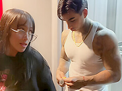 From Neighbors To Pleasure Freaks: The Hottest Casting In The Elevator