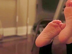Study BECKY'S SEXY TOES & SOLES