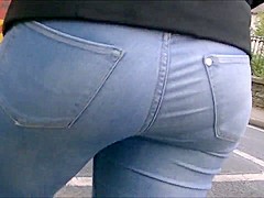 Candid bubble butt Latin teen jeans ass