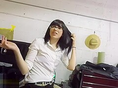 Roadside - Isabel Moon POV blowjob on a truck