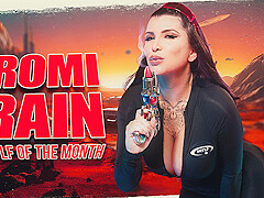 Sweet November Rain: Romi In The Spotlight! With Romi Rain