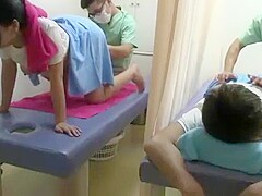 Pareja en Masaje su esposa es abusada a su lado VER Completo: http://bit.ly/2LrF6L9