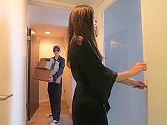 When Girls Play- She Knows How To Deliver, India Summers and Riley Nixon