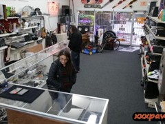 Two amateurs trying to steal at the pawnshop and get fucked