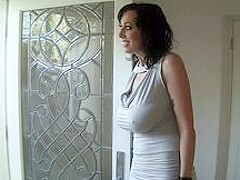 Stepmom Tossing Salad 4: - Brunette Milf Loves To Rim - Alia Janine