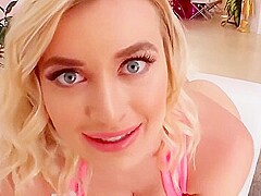 So Juicy And Fuckable Blonde