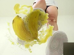 Banana Crush japanese food foot crush 上履きフードクラッシュ