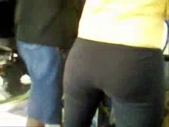 Encoxando (Groping) 5
