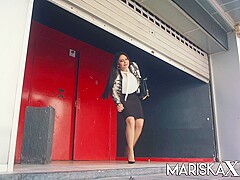 MARISKAX Stripper Valentina Ricci fucks the club owner
