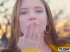 Got Plug Where The Sun Dont Shine - Anal Gape