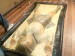 Experience of High School Girls Suffocating in Vacuum Bed