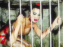 Bella Tettona Bruna Scopata Da Un Grosso Cazzo