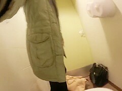 Sophia Smith Pee Pissing Toilet Fetish At Airport
