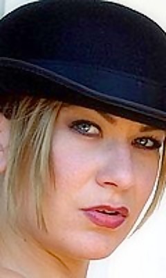 Nadia Foster