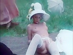 Hot Cheating Queen Enjoying Fuck in Royal Garden...
