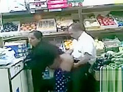 Banging the female customer in the Turkish store