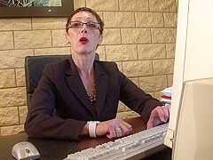 Pussy Pierced Mature Secretary Gets Fucked In The Office - MatureNl