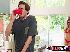 Horny MILF Isis Love and teen Holly Hendrix nailed deeply