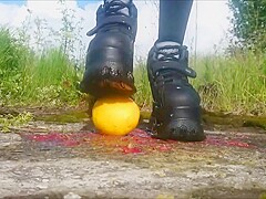 Platforms stomp fruits