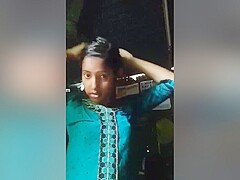 Today Exclusive -desi Village Girl Shows Her Boobs And Pussy