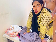 (indian Darji) Tailor Ne Badi Gand Wali Ayesha Aunty Ko Thapa Thap Choda - Desi Big Ass Aunty Fucked