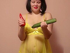 ANAL WITH A CUCUMBER AND PEPPER IN THE ASS OF A YOUNG BRUNETTE
