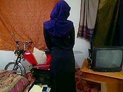 Attractive Arab babe bends over and gets fucked raw by horny man