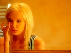 russian teen monroe take a hot buth