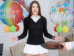 Jane White VR Porn: Stepdad's Birthday Magic - VirtualTaboo