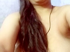 Busty Desi Wife Flaunting Her Busty Nude Body On Cam