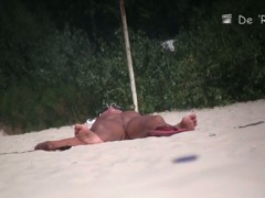 Nice mature shaved pussy tanning