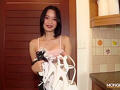 Dream Hottie Teen 18+ Takes Jizz On The First Day Of Work
