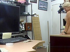 Real pawnshop amateur cocksucking in store