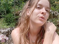 Ive Been Absent For 1 Month But Im Explaining Everything (im Also Exploring A Jungle) - Verklaren