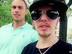 Bums Bus - Hardcore Anal Fick f&uuml;r Vivian Schmitt im Bums-Bus