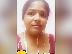 Today Exclusive-tamil Bhabhi Showing Boobs On Video Call