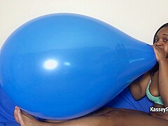 Kasseystarr in 27 Inch Balloon Blow To Pop  - FanCentro
