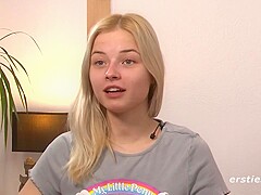 Cute Babe Prepares To Masturbate With Her Toy