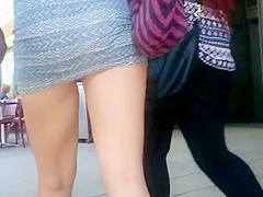 Candid young teen ass in minidress. Hot!