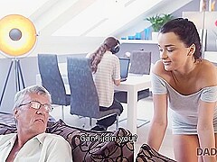 Watch Luring Erica Blacks Action - Daphne Klyde