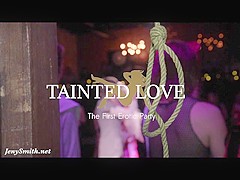 Jeny Smith goes naked at sex party